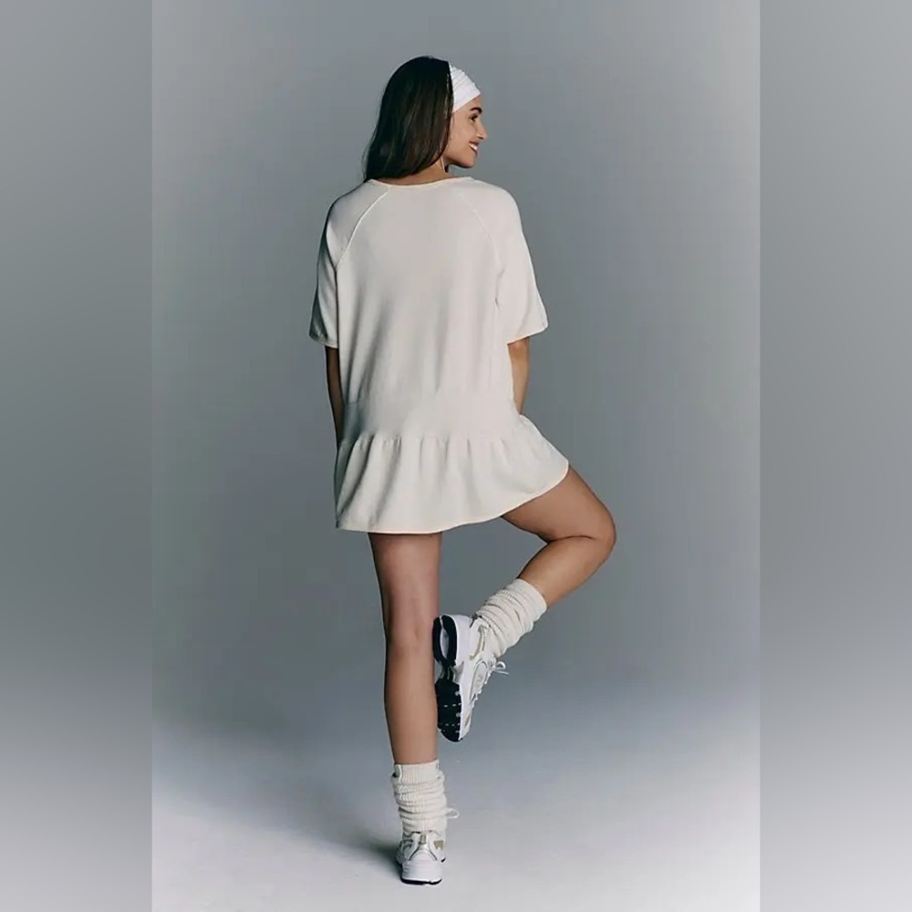 FREE PEOPLE FP Movement Elements Set Ivory Top only size Medium - Picture 2 of 10